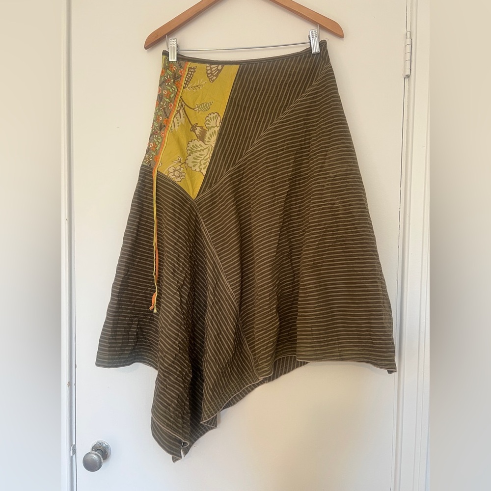 Vintage Y2K Striped A-Line Skirt with beaded detail
